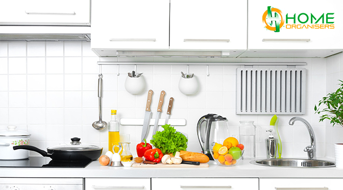 How Kitchen Decluttering is carried out masterfully by Professionals?