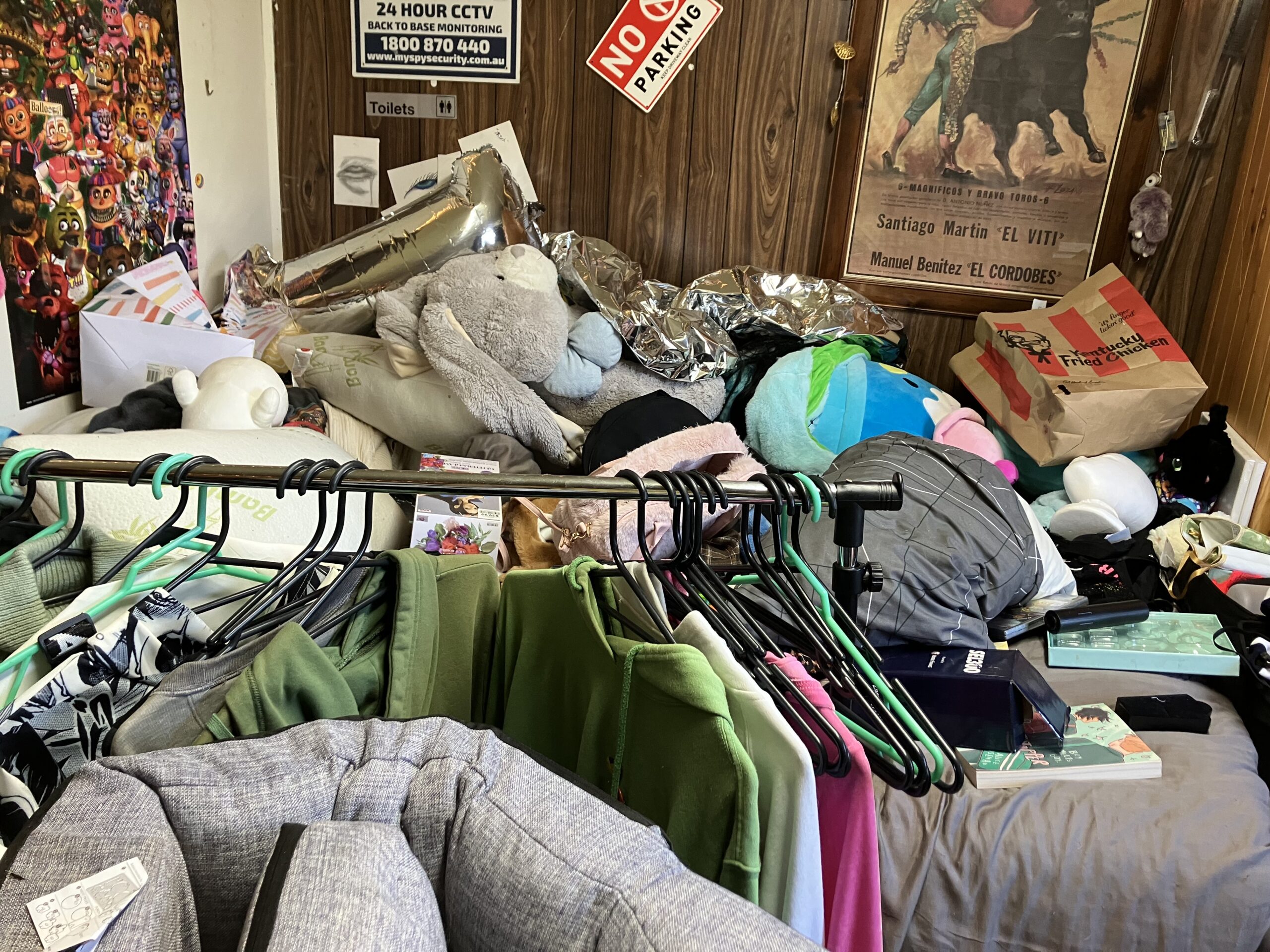 Decluttering Uplifts Mood and Confidence