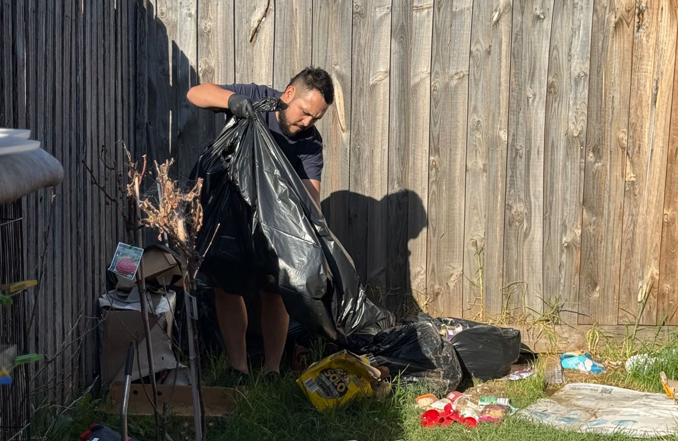 decluttering and rubbish removal